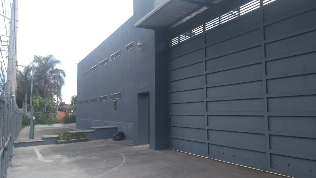 Foto 3 de Bodega en Renta!! frente al aeropuerto de Gdl.