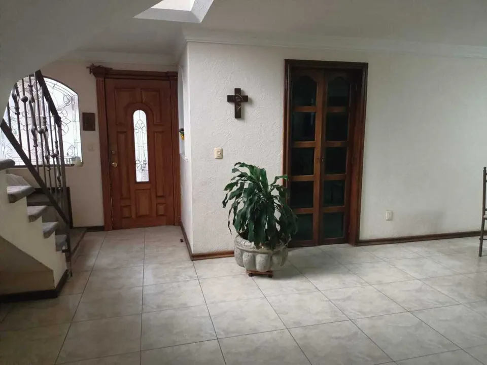 Foto 2 de Casa en Venta en Residencial Plaza Guadalupe - Coto la Castilla 809
