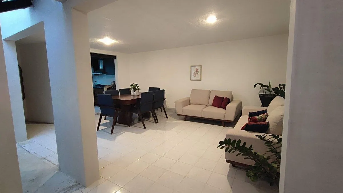 Foto 2 de CASA EN VENTA EN ARCOS DE ZAPOPAN