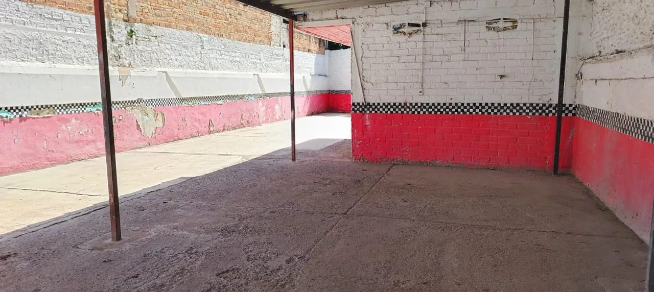 Foto 6 de Terreno en venta en Avenida Manuel Ávila Camacho, La Normal, Guadalajara