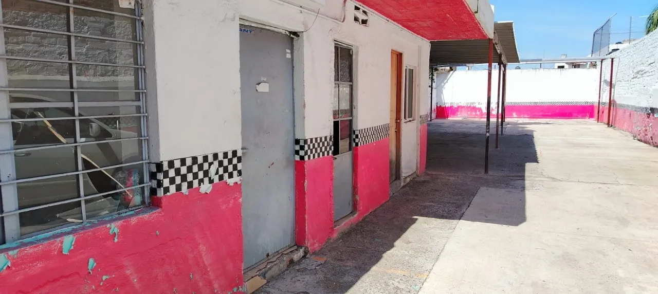 Foto 7 de Terreno en venta en Avenida Manuel Ávila Camacho, La Normal, Guadalajara