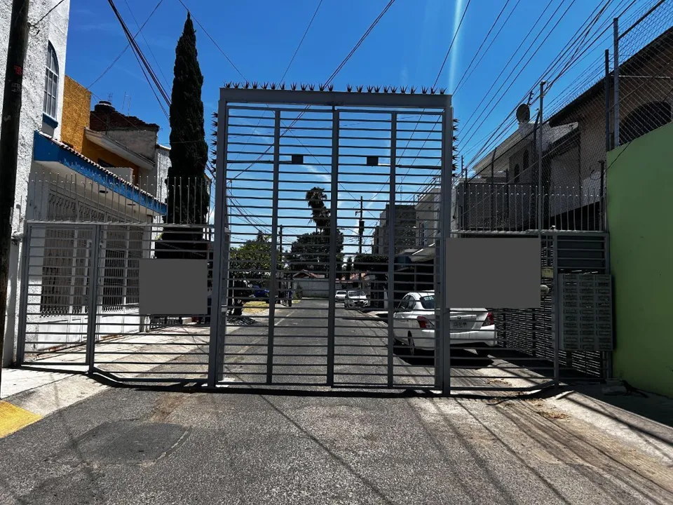 Foto 2 de Casa en Venta, rec PB, Fraccionamiento Residencial Revolución, Tlaquepaque