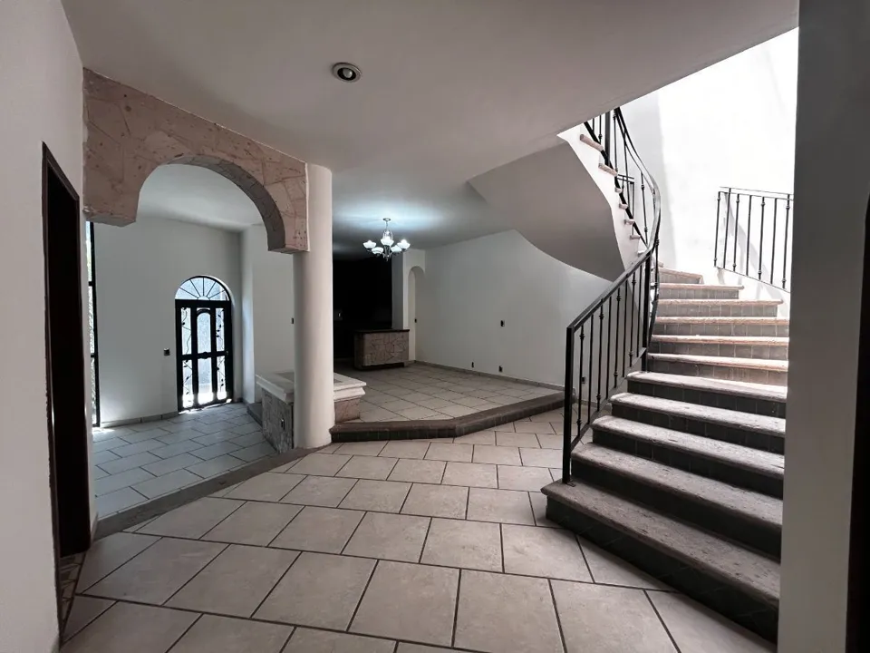 Foto 3 de Casa en Venta, rec PB, Fraccionamiento Residencial Revolución, Tlaquepaque