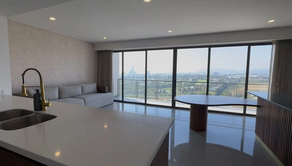 Penthouse Amueblado en venta en Alada Valle Real