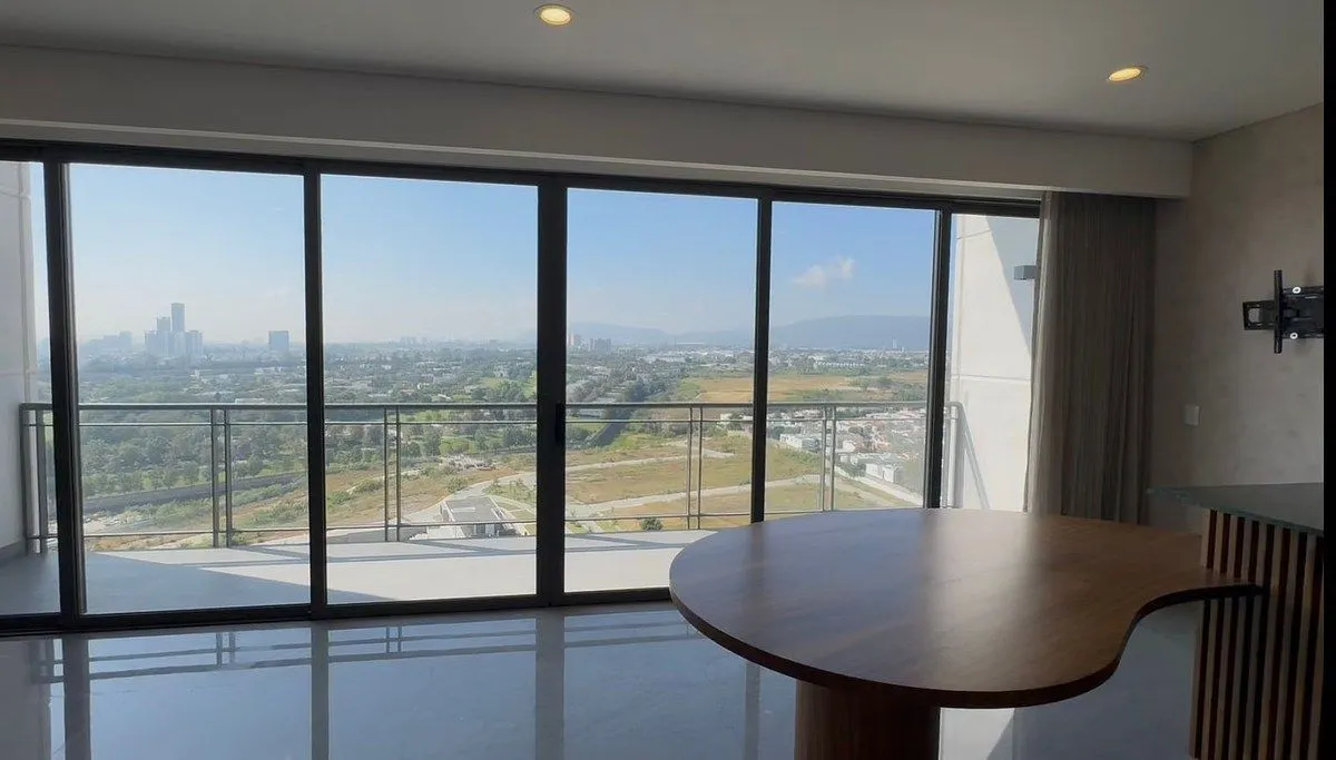 Foto 3 de Penthouse Amueblado en venta en Alada Valle Real