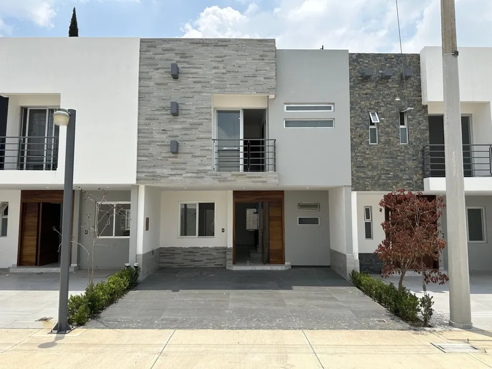 Excelente Casa Nueva en Venta, Coto Privado en Lomas de la Soledad, Tlaquepaque