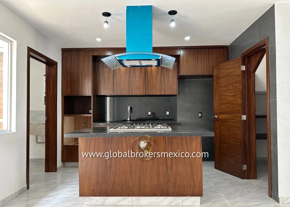 Foto 8 de Excelente Casa Nueva en Venta, Coto Privado en Lomas de la Soledad, Tlaquepaque