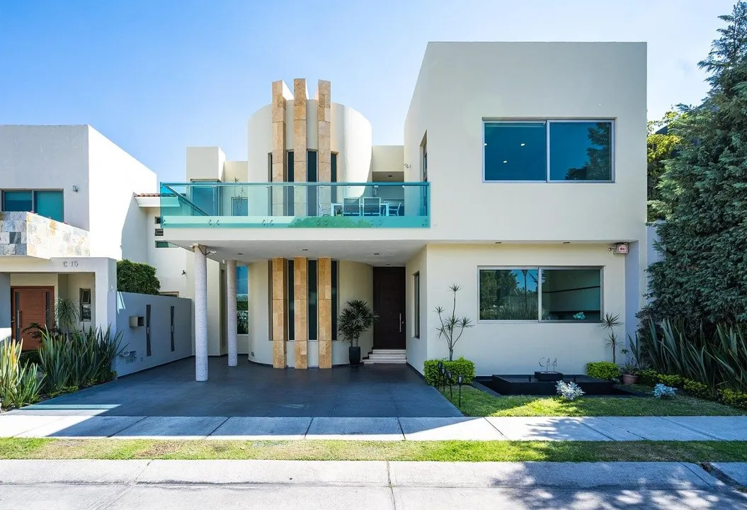 Residencia a un costado del Tec de Monterrey