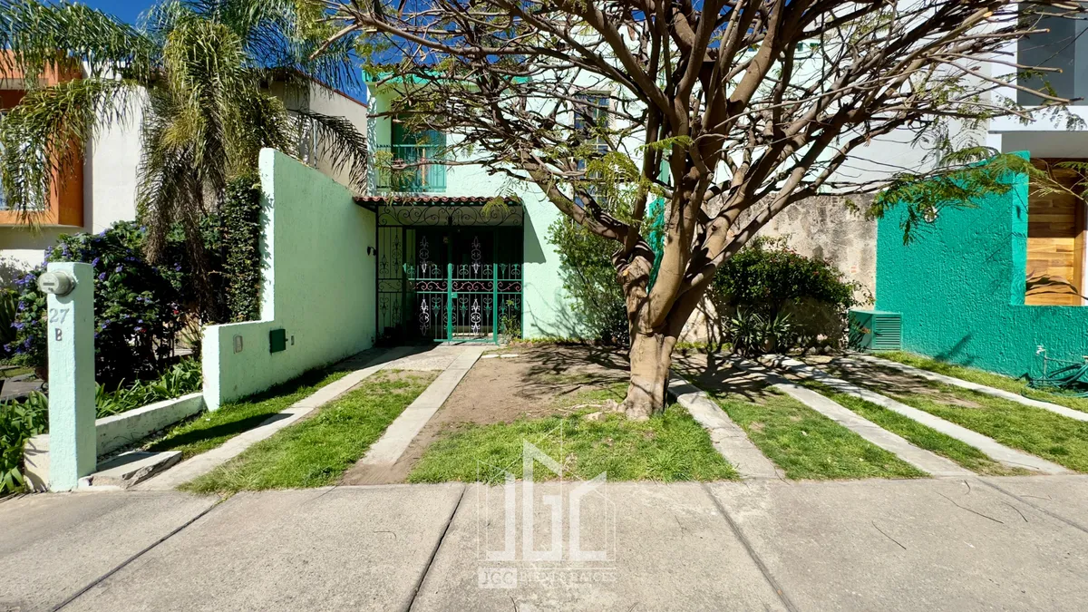 Foto 4 de CASA EN VENTA EN BOSQUES DE SANTA ANITA COTO 1
