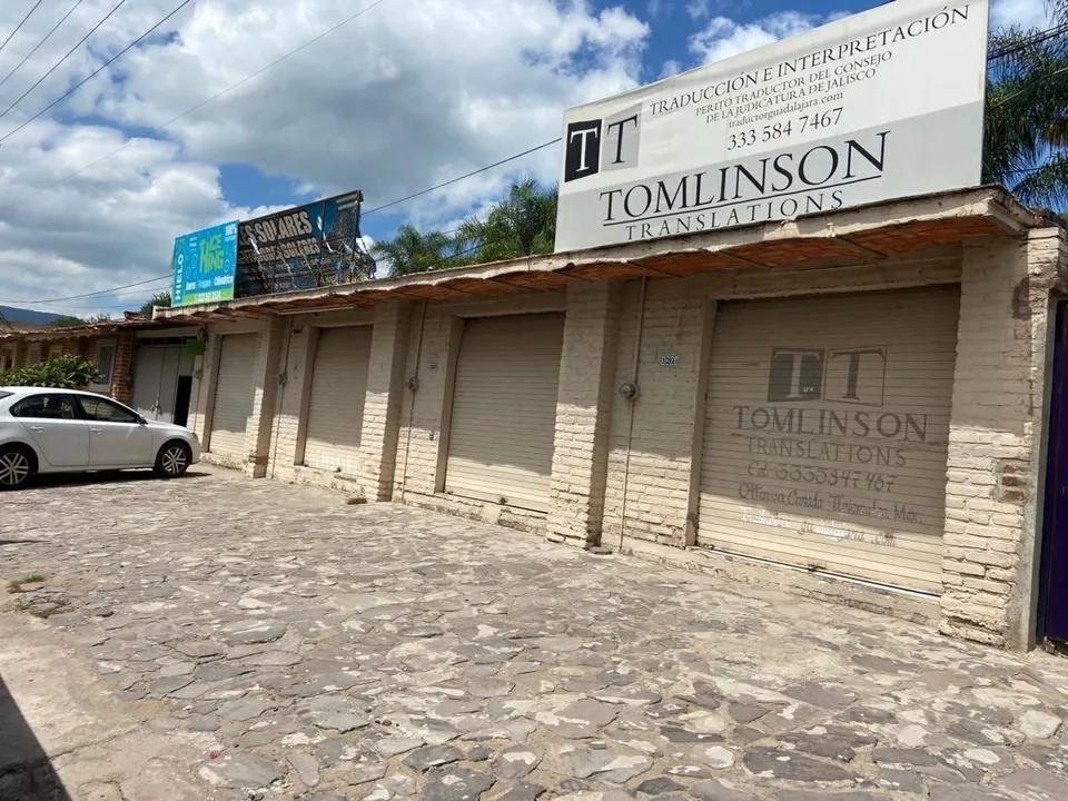 Foto 2 de LOCALES COMERCIALES EN VENTA, CON TERRENO Y BODEGA