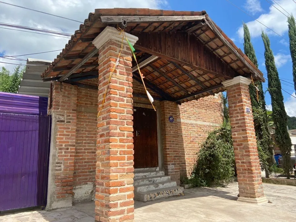 Foto 3 de LOCALES COMERCIALES EN VENTA, CON TERRENO Y BODEGA