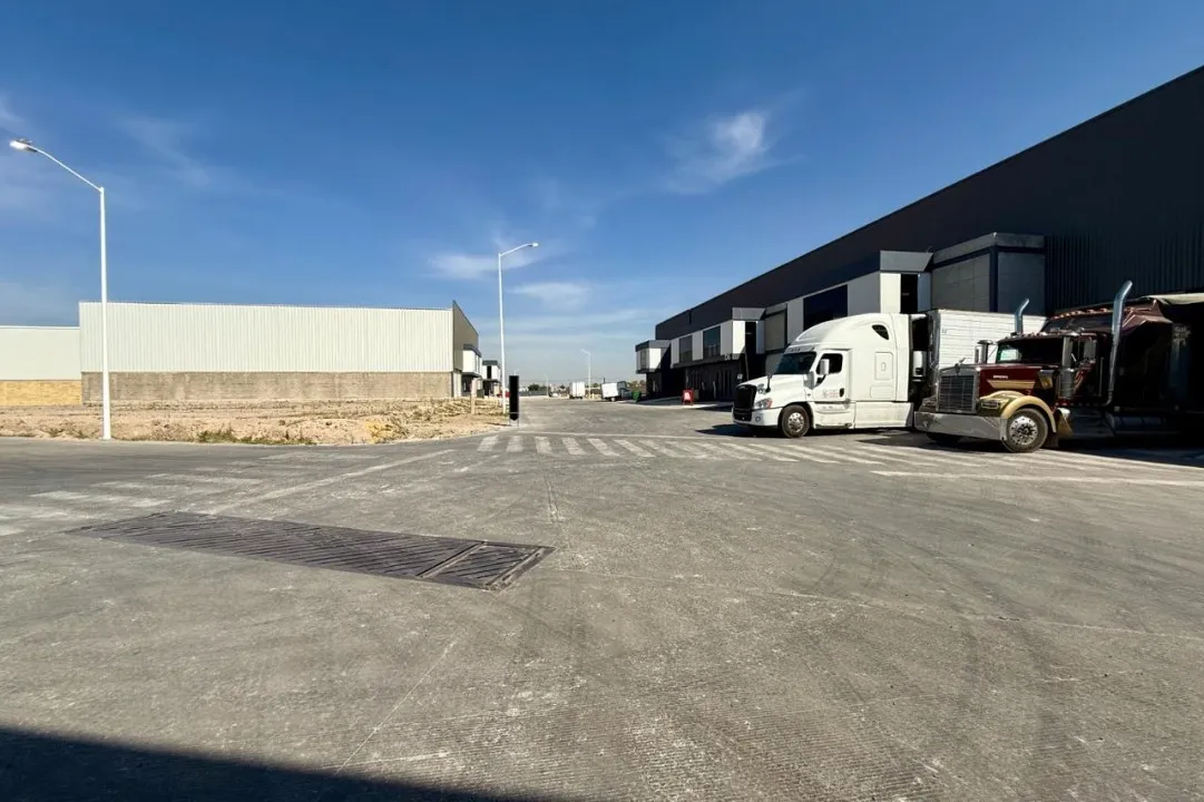 Foto 4 de bodega comercial en renta en Paseos Del Valle