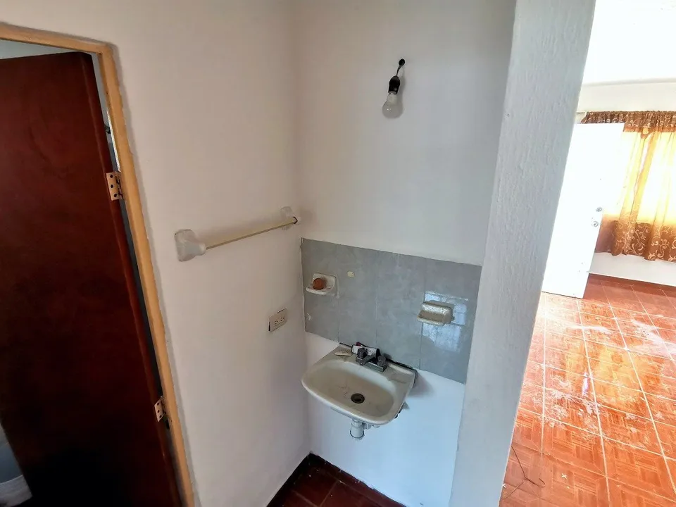 Foto 4 de Casa Remodelada en Venta en Hacienda Santa Fe