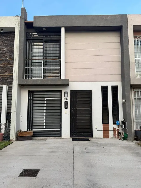 Foto 2 de CASA EN VENTA EN BELCANTO RESIDENCIAL