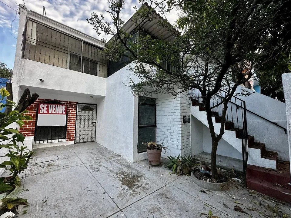 Casa tipo Duplex a 2 min de Real Center