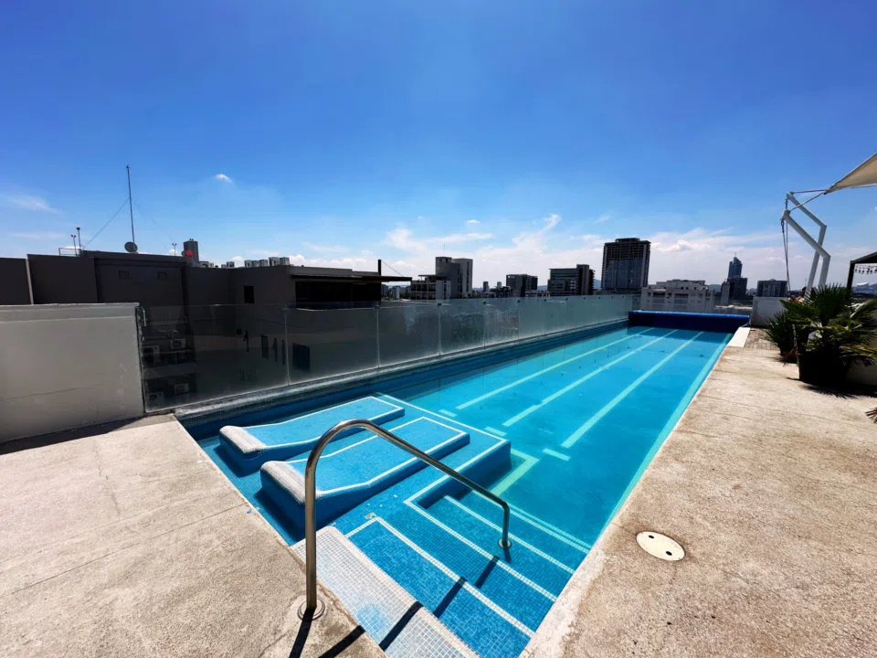 ¡Oportunidad ideal en Monraz! Departamento en venta.