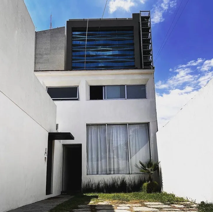 RENTA DE DEPARTAMENTO AMUEBLADO