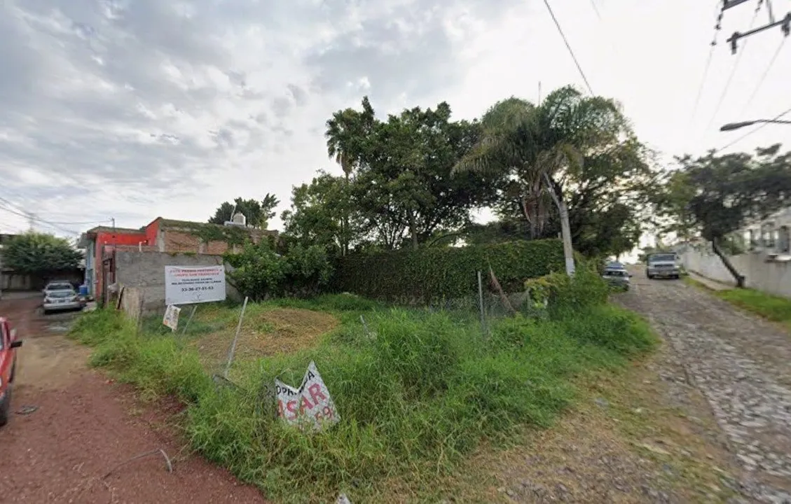 Foto 4 de Terreno en Venta en Esquina Bosques del Centinela Zapopan Uso Mixto MV4
