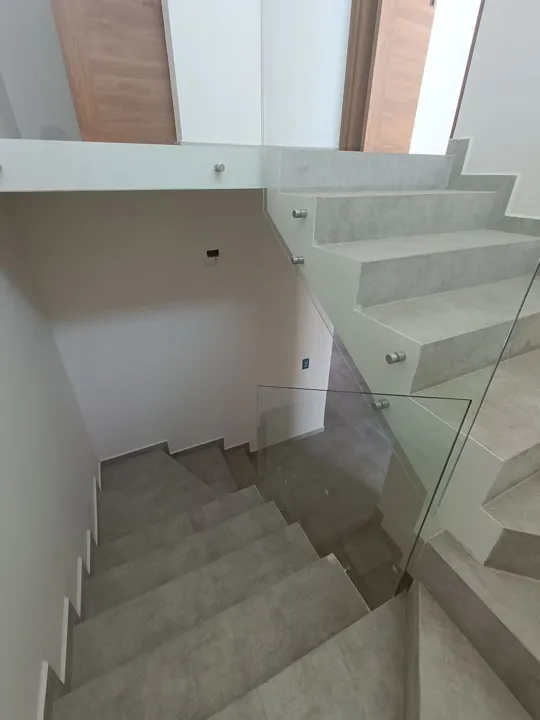 Foto 2 de CASA CON ESTILO UNICO Y BUENOS ACABADOS
