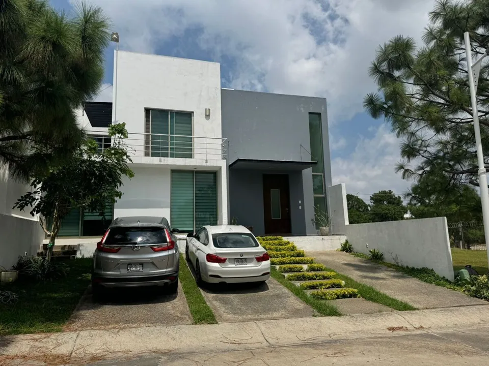 Casa en Venta en Bugambilias
