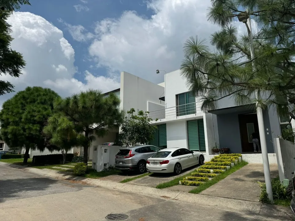 Foto 2 de Casa en Venta en Bugambilias
