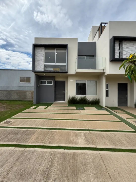 Casa en venta en Paseo Abié, Valle Imperial, Zapopan