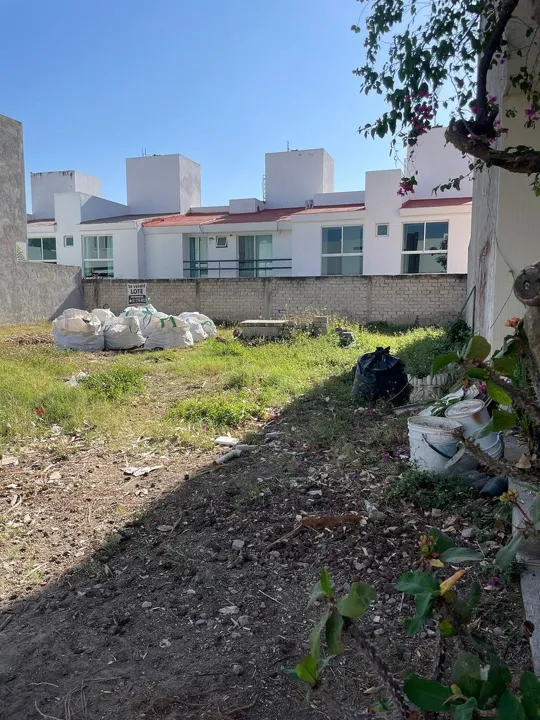 Foto 4 de Terreno en Venta en Fraccionamiento Casa Fuerte - Casa Fuerte 240