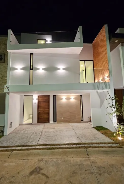 Casa en venta en Vialidad C 5250, La Azucena, Zapopan
