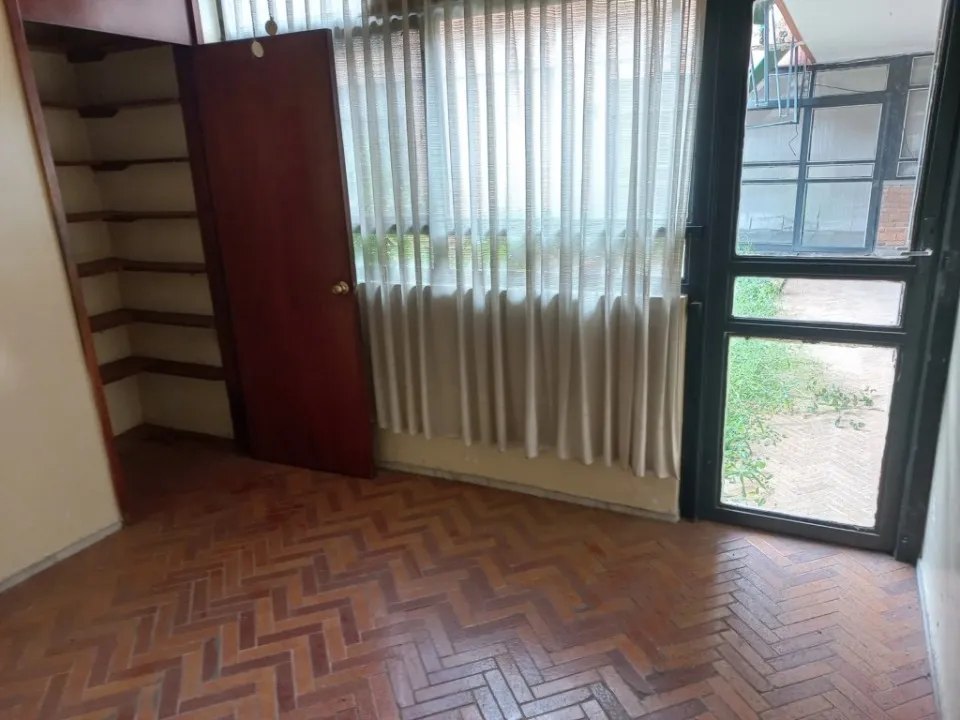 Foto 8 de Casa en venta en Calle Hércules, Jardines del Bosque, Guadalajara