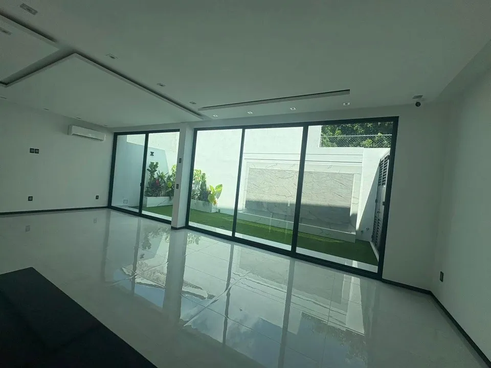Foto 5 de Casa en venta en Jardin Real