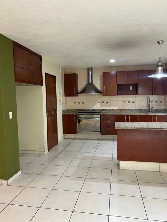 Foto 2 de CASA EN VENTA EN NUEVA GALICIA- ANDALUCIA