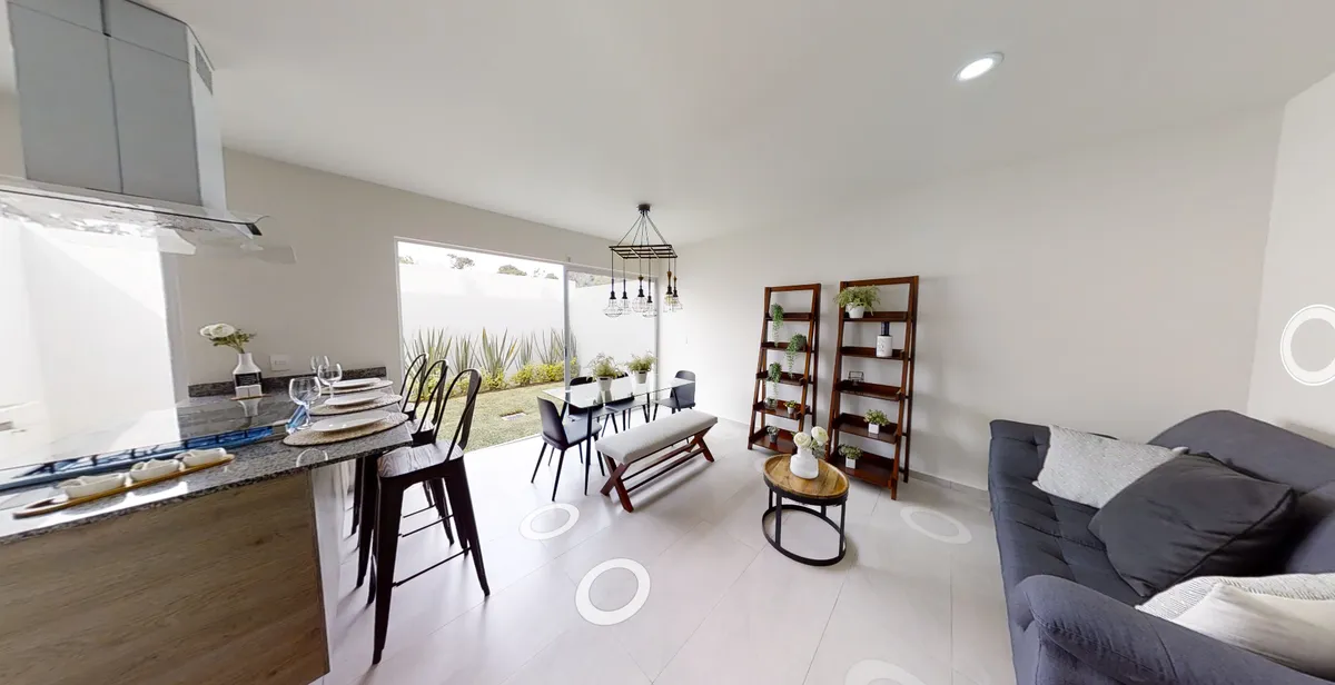 Foto 2 de Casa  en Venta en Valle Imperial,  Zapopan  Jalisco