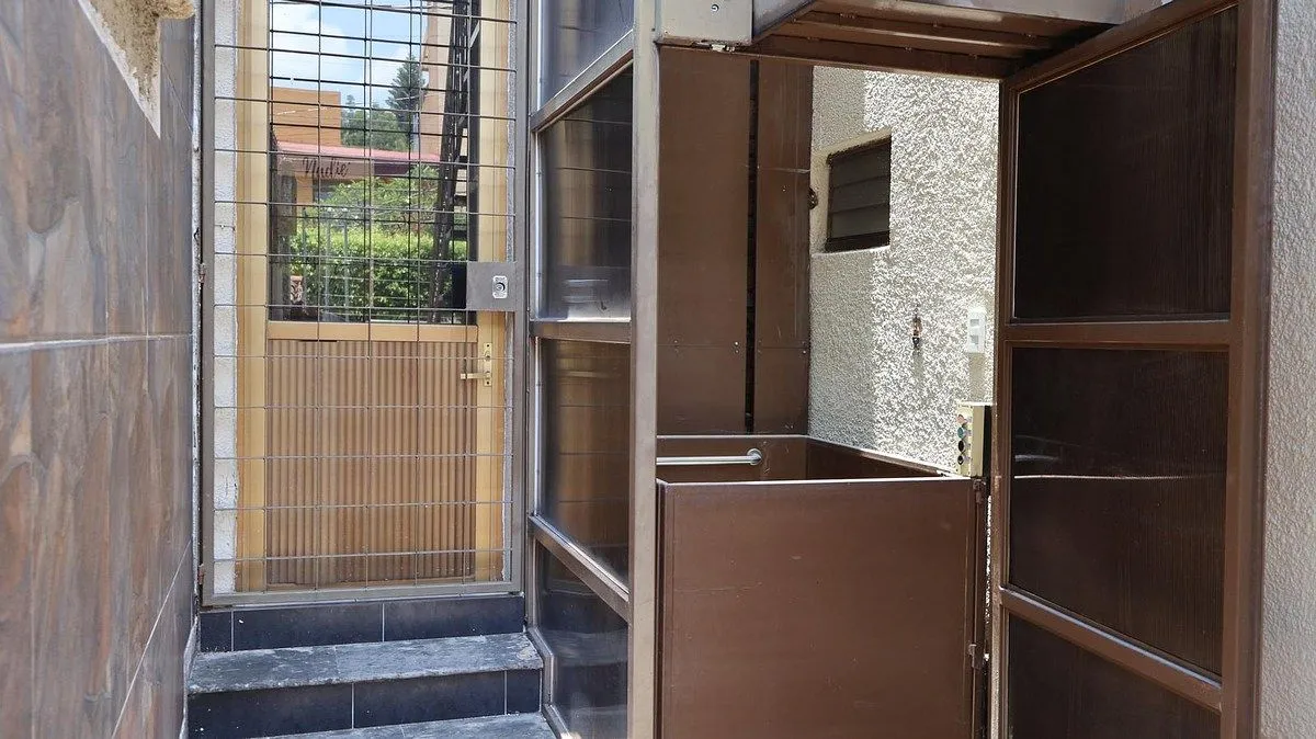 Foto 2 de Casa en Venta, Col. Ladron de Guevara, Guadalajara, Jalisco.