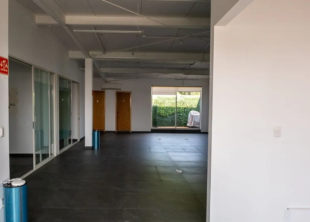 Foto 5 de Oficinas en Renta 158m2 en Providencia Semi acondicionado en providencia frente