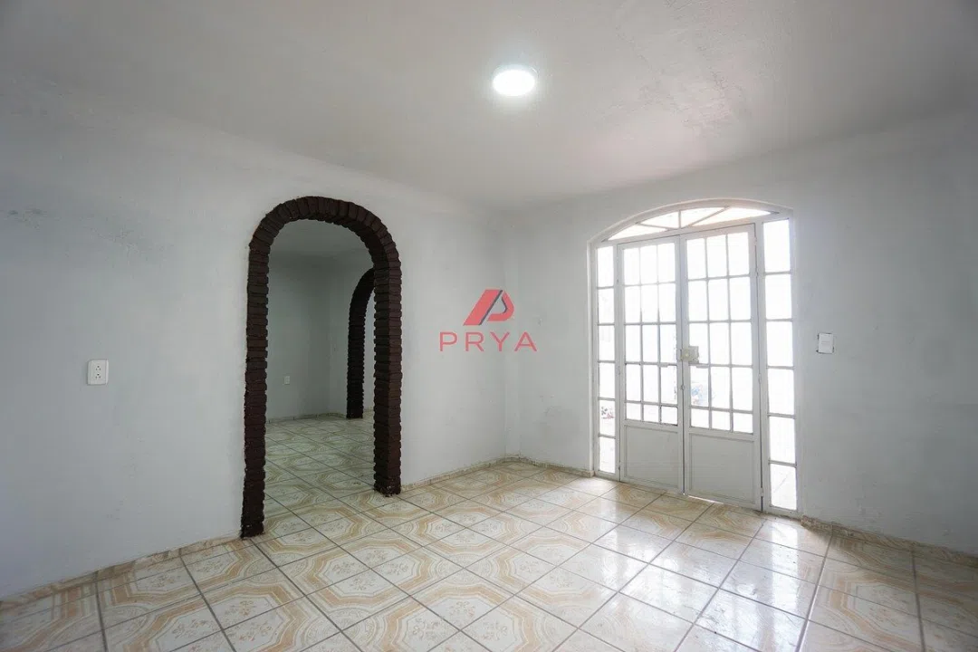 Foto 3 de Casa en venta en Santa Paula, Tonalá con espacio independiente para negocio