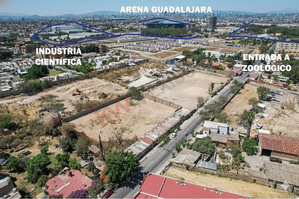 Terreno en venta en Huentitán Guadalajara 4,030 m² para desarrollo vertical.