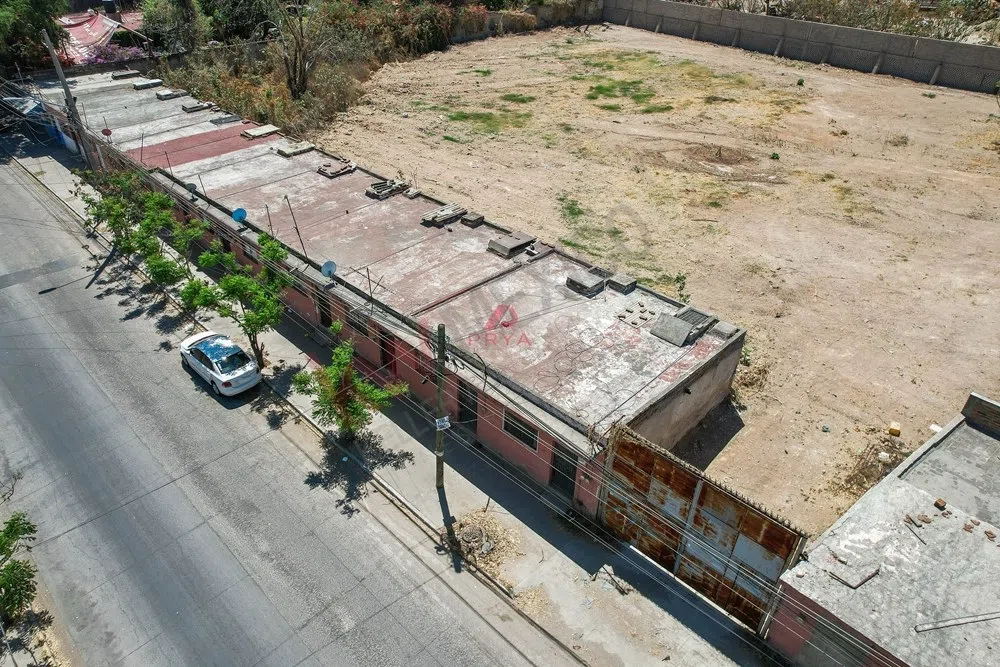 Foto 3 de Terreno en venta en Huentitán Guadalajara 4,030 m² para desarrollo vertical.