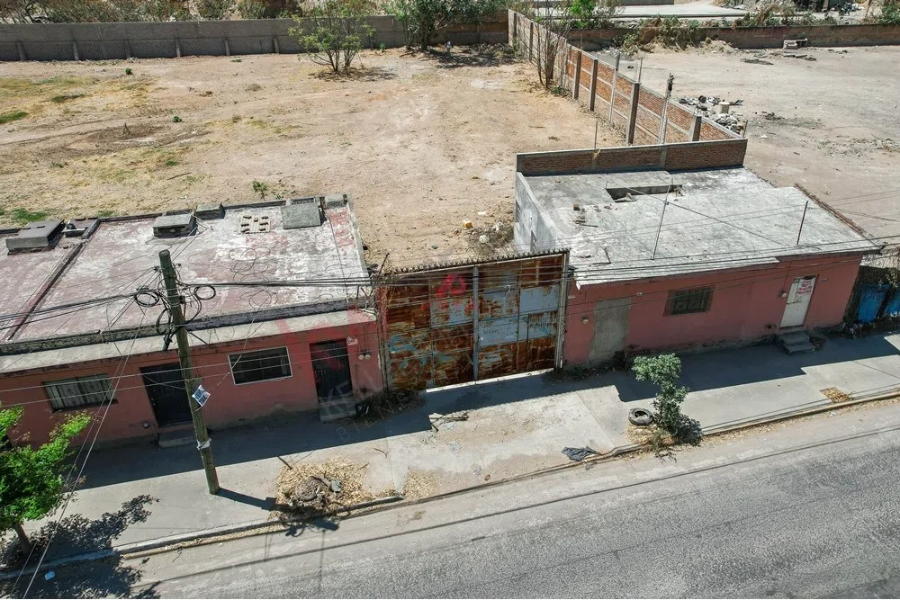 Foto 6 de Terreno en venta en Huentitán Guadalajara 4,030 m² para desarrollo vertical.
