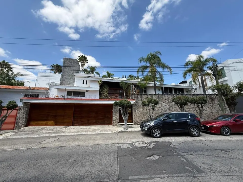 Foto 2 de Casa en venta en Fraccionamiento Jacarandas, Zapopan, Jalisco