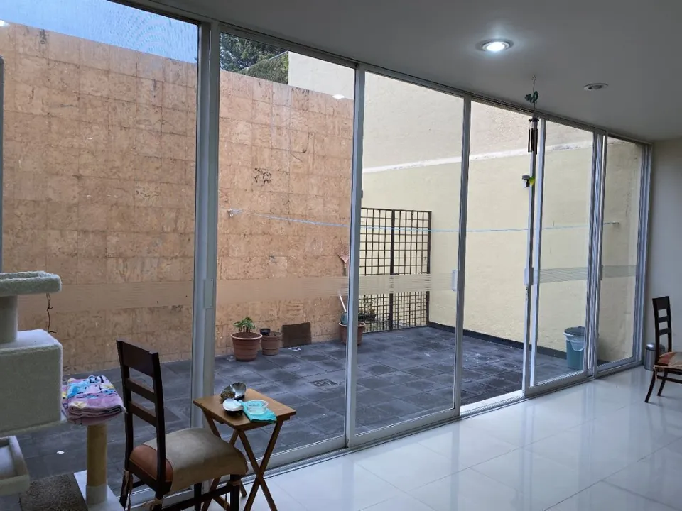 Foto 4 de Magnifica casa de 2 plantas con excelente ubicación