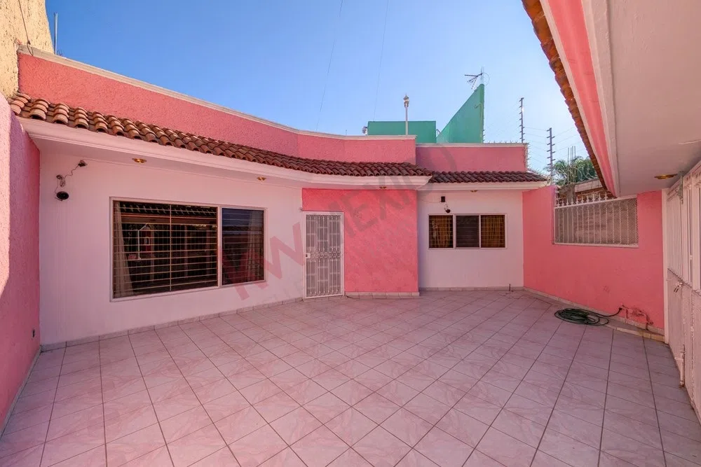 Foto 5 de Casa en Venta Jardines de Santa Isabel, Guadalajara | Una Planta