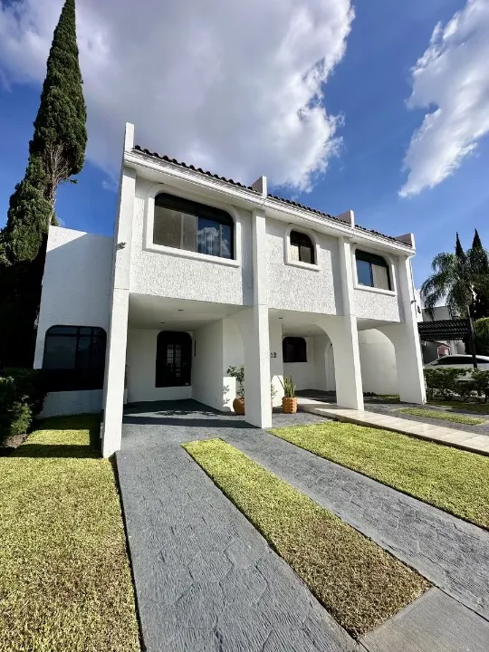 Casa en venta en Avenida Naciones Unidas, Parque de la Castellana, Zapopan