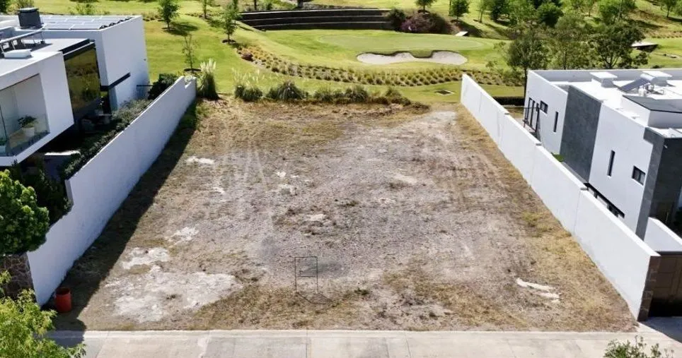 EL TERRENO QUE ESTABA BUSCANDO EN FRACCIONAMIENTO "AYAMONTE" EN ZAPOPAN