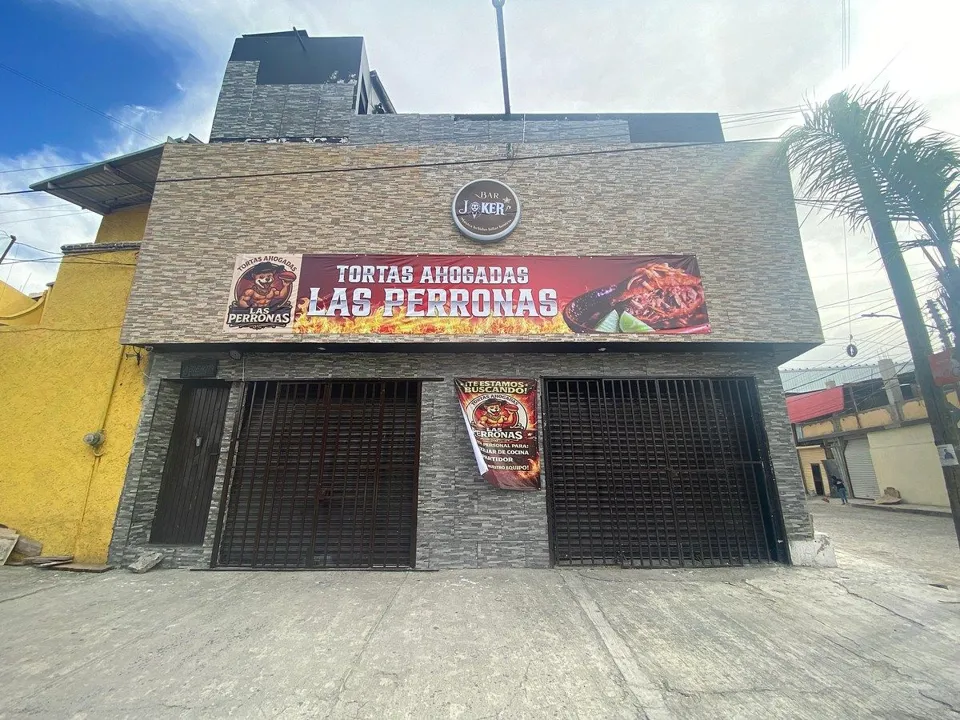 Foto 3 de Local en Venta en Mariano Otero - Av. Las Torres