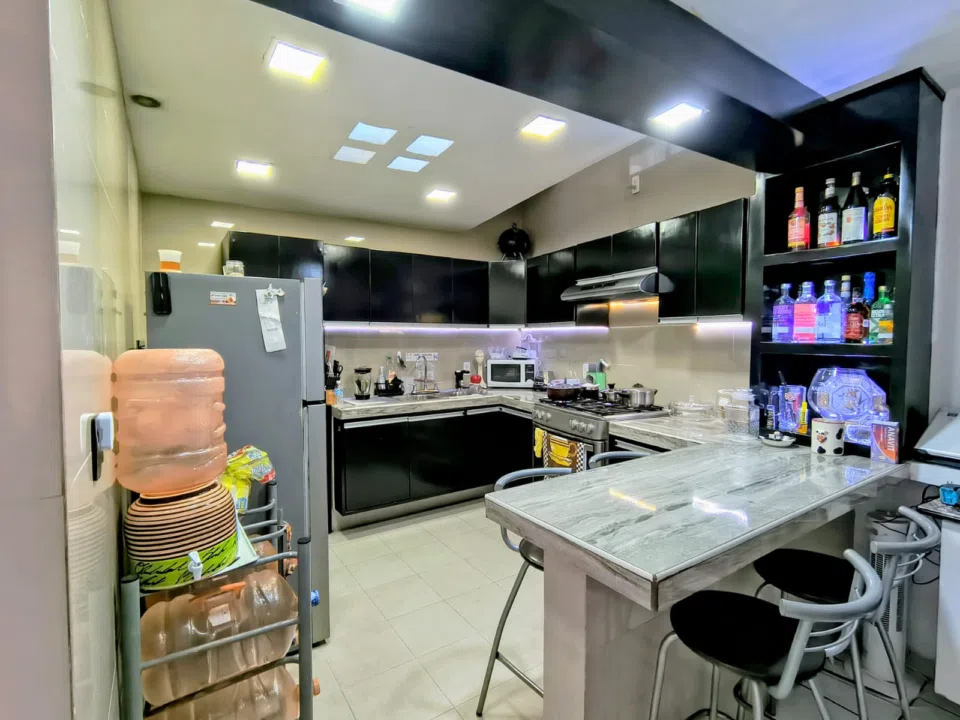 Foto 4 de CASA EN VENTA A MEDIA CUADRA DE LA CALZADA