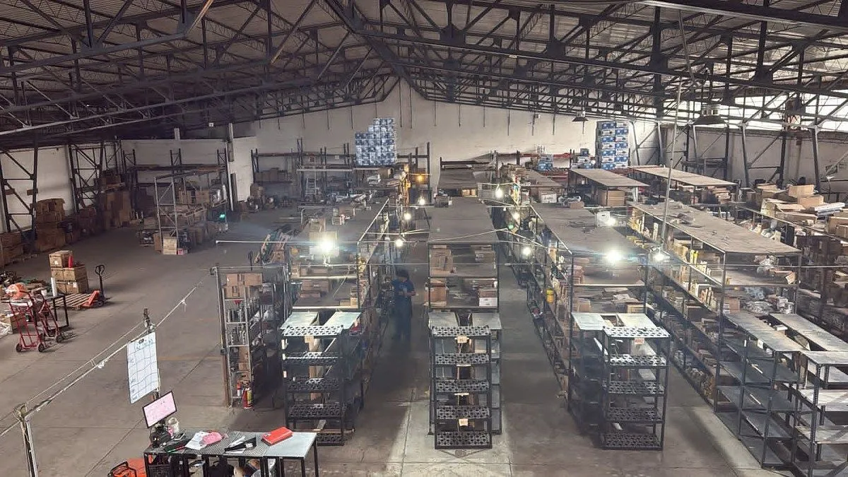 Foto 8 de BODEGA INDUSTRIAL / QUINTA VELARDE 1345 MTS2