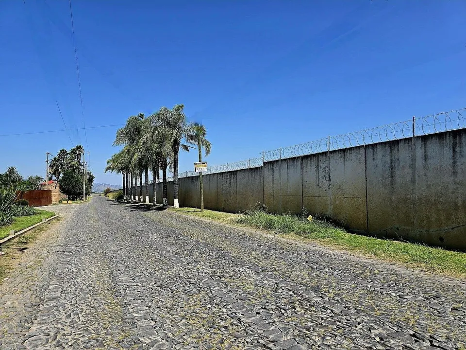 Foto 2 de Zona Ramon Corona, terreno en venta