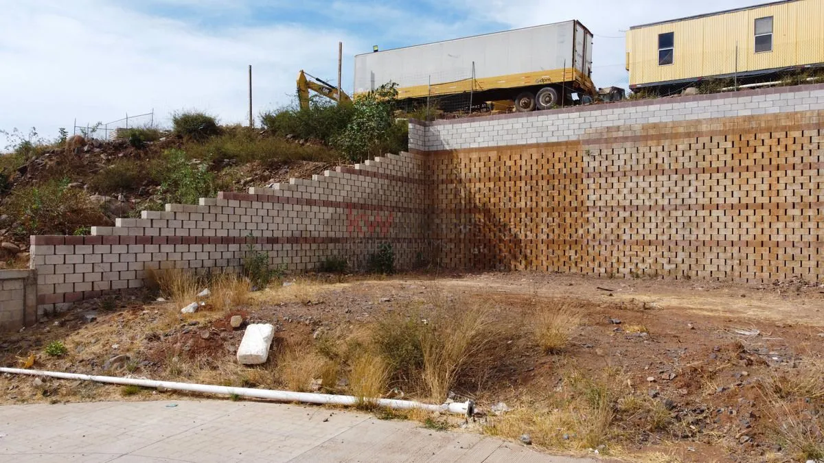 Foto 4 de Terreno en Venta en Zimaltá Tlaquepaque con vista a la ciudad