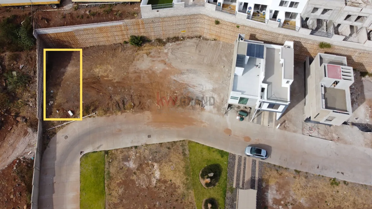 Foto 8 de Terreno en Venta en Zimaltá Tlaquepaque con vista a la ciudad