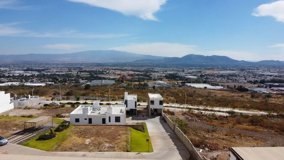 Foto 9 de Terreno en Venta en Zimaltá Tlaquepaque con vista a la ciudad